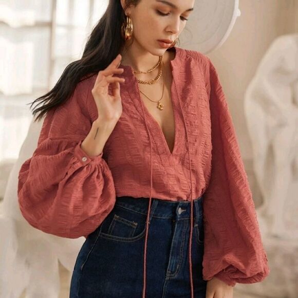 PREMIUM TEXTURED VOLUMINOUS SLEEVE TASSEL TOP - Picture 7 of 10